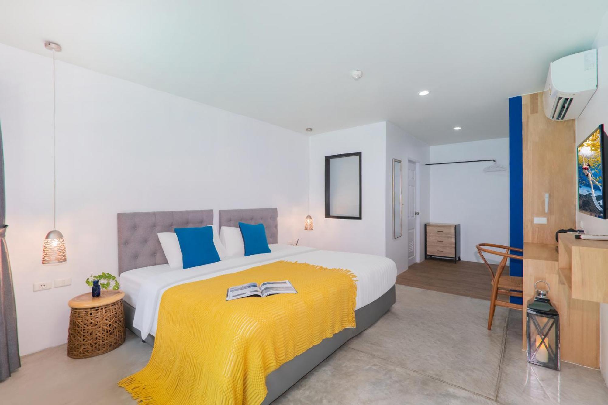 Kraam Silhouette Hotel And Cafe Phuket Chalong Εξωτερικό φωτογραφία
