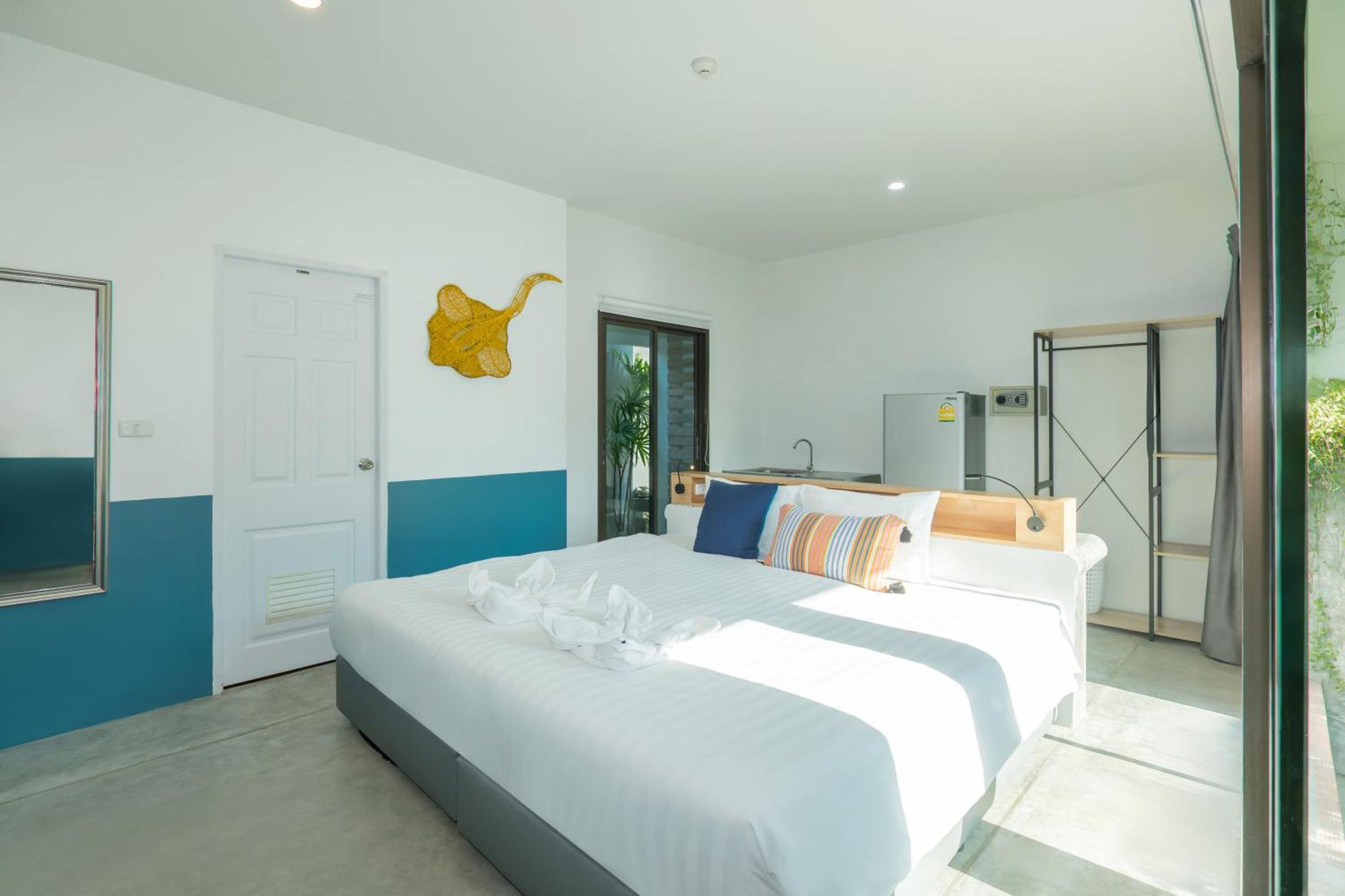 Kraam Silhouette Hotel And Cafe Phuket Chalong Εξωτερικό φωτογραφία