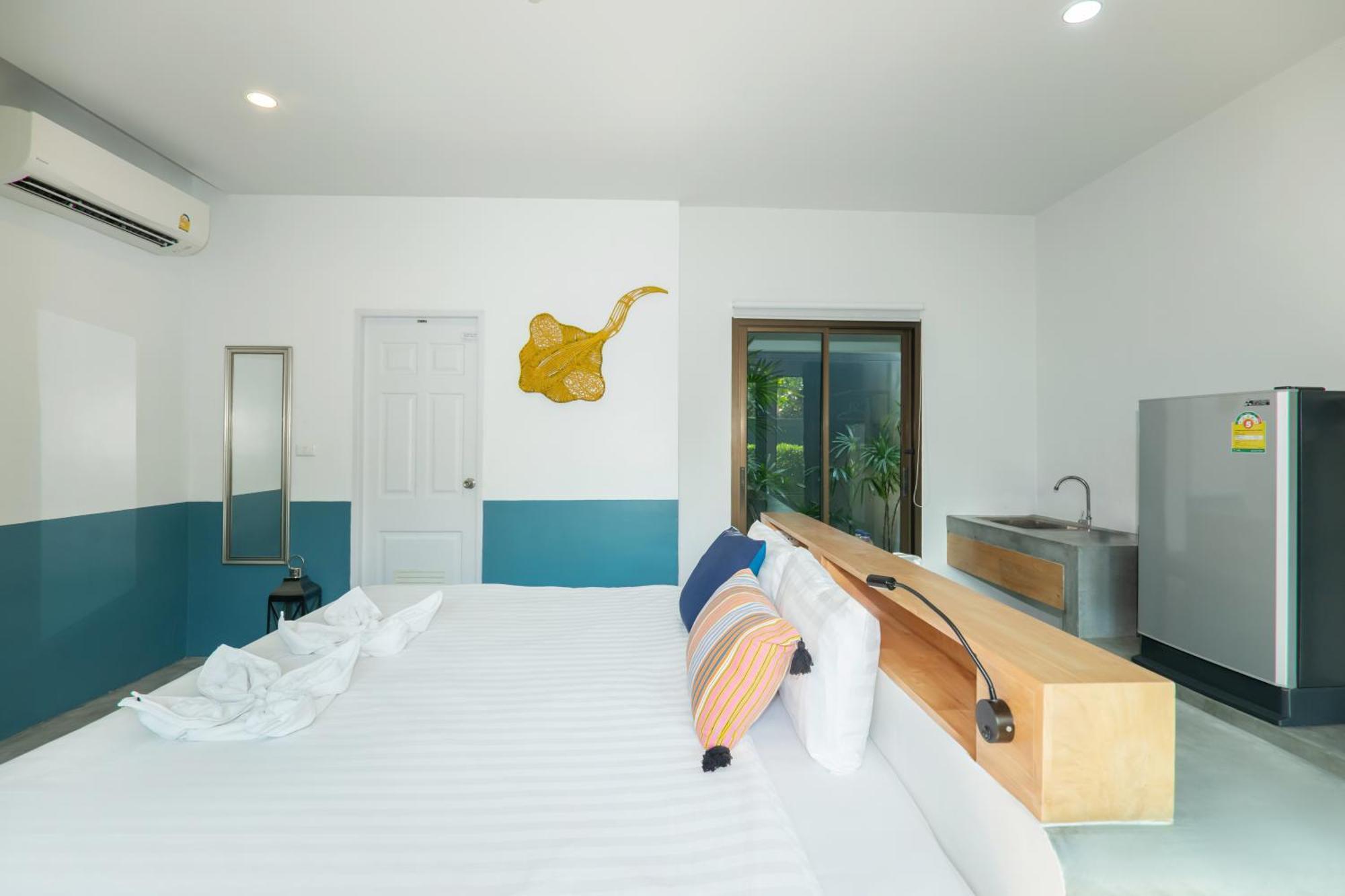 Kraam Silhouette Hotel And Cafe Phuket Chalong Εξωτερικό φωτογραφία