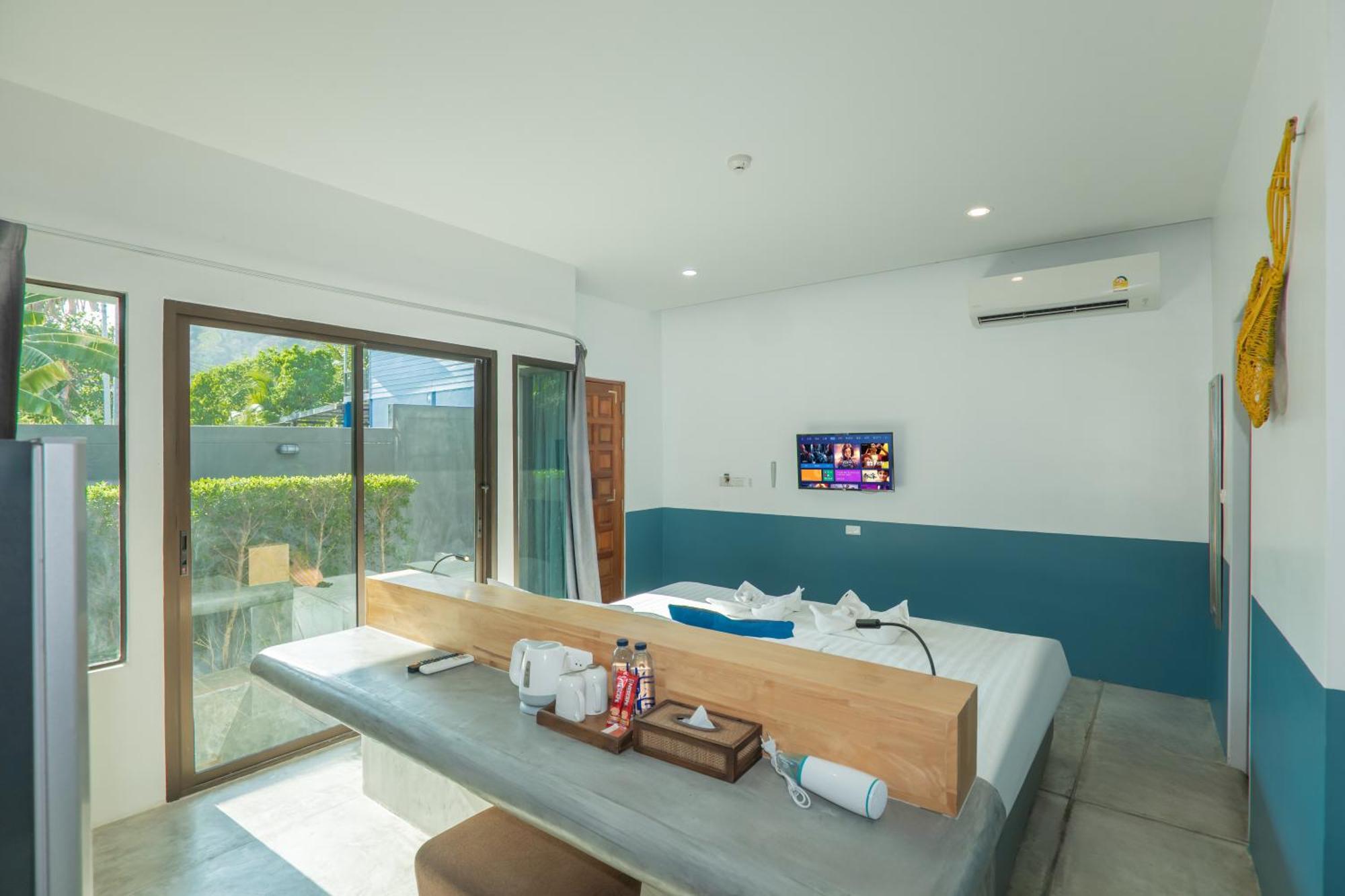 Kraam Silhouette Hotel And Cafe Phuket Chalong Εξωτερικό φωτογραφία