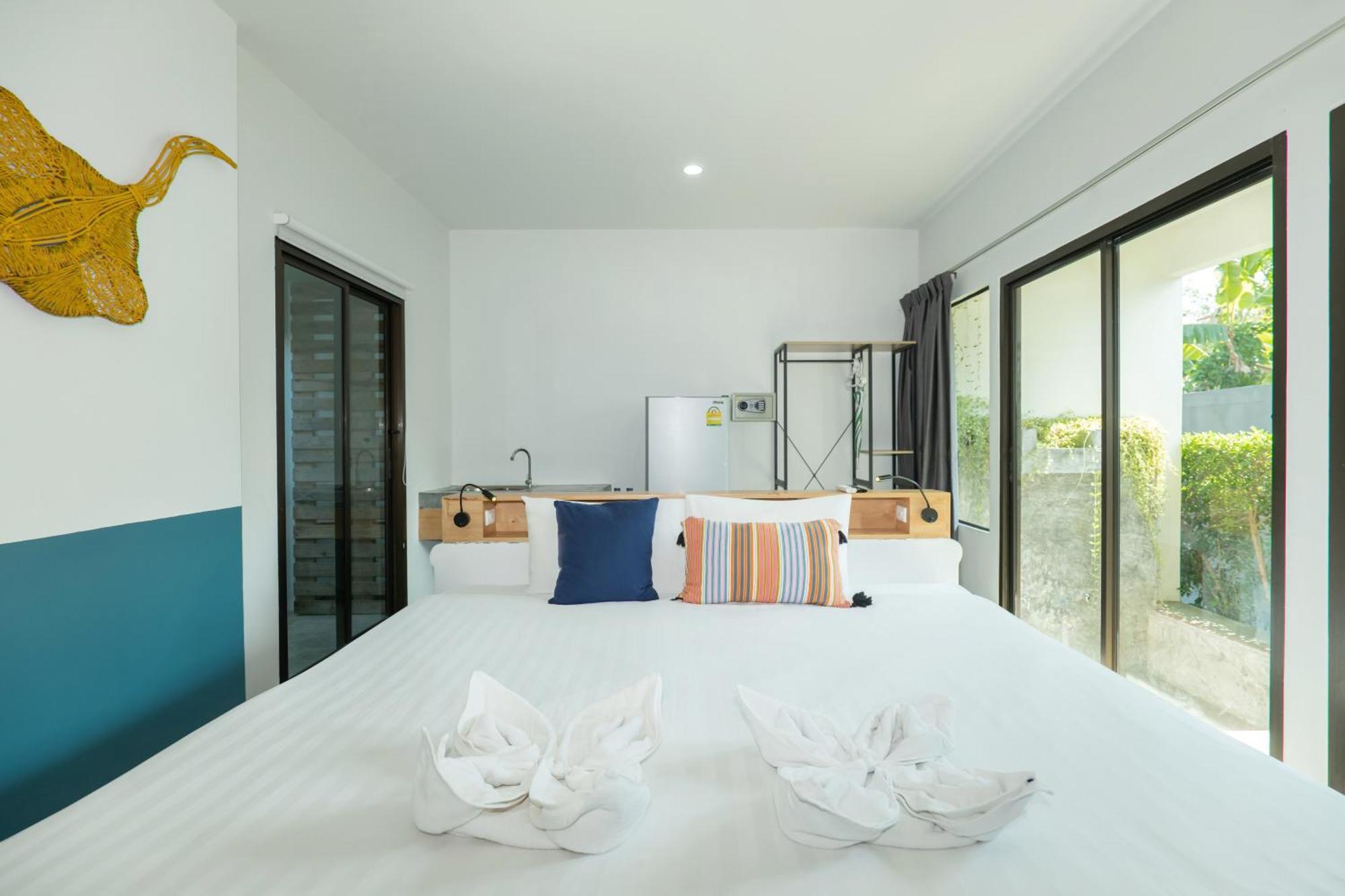 Kraam Silhouette Hotel And Cafe Phuket Chalong Εξωτερικό φωτογραφία