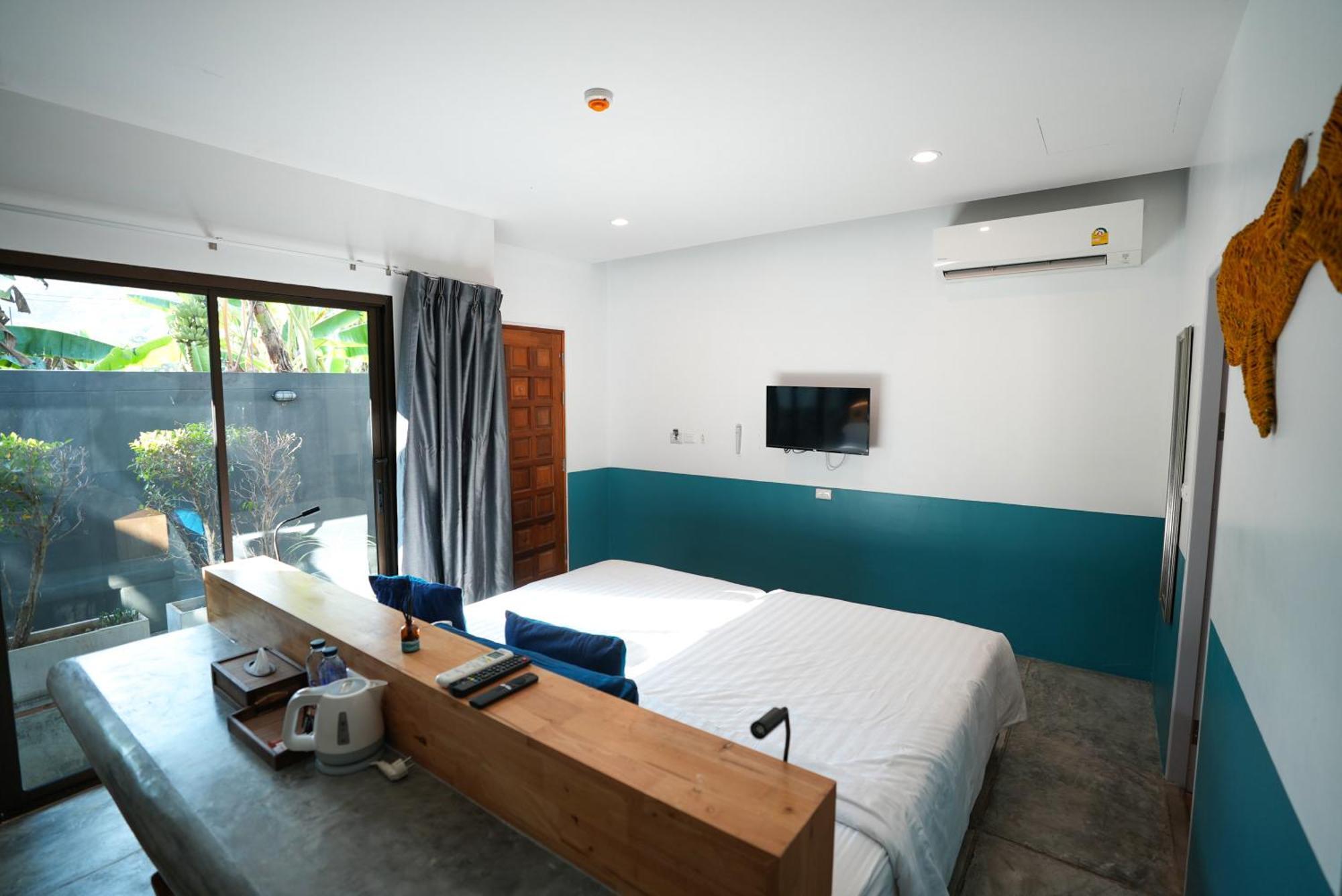 Kraam Silhouette Hotel And Cafe Phuket Chalong Εξωτερικό φωτογραφία